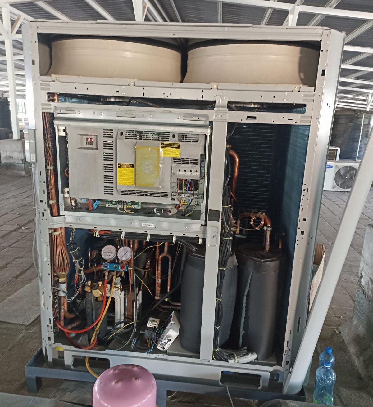 VRF Air Conditioning — Outdoor unit piping & commissioning